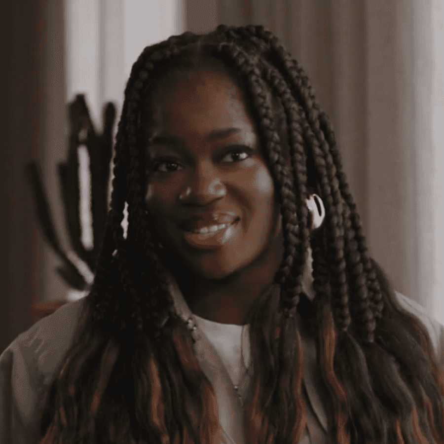 Clara Amfo